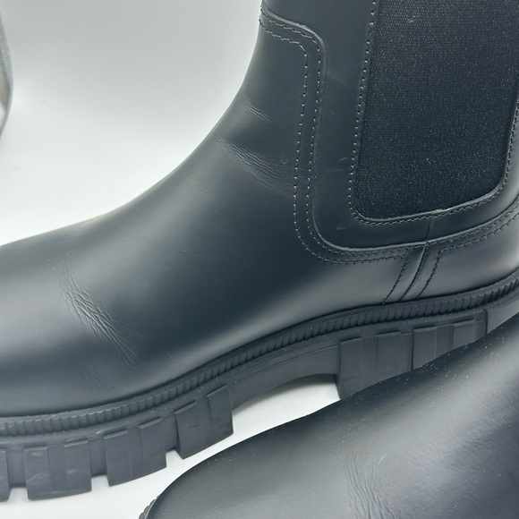 Prada boots - Picture 4 of 8